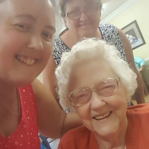 Meet your Posher, Danielle